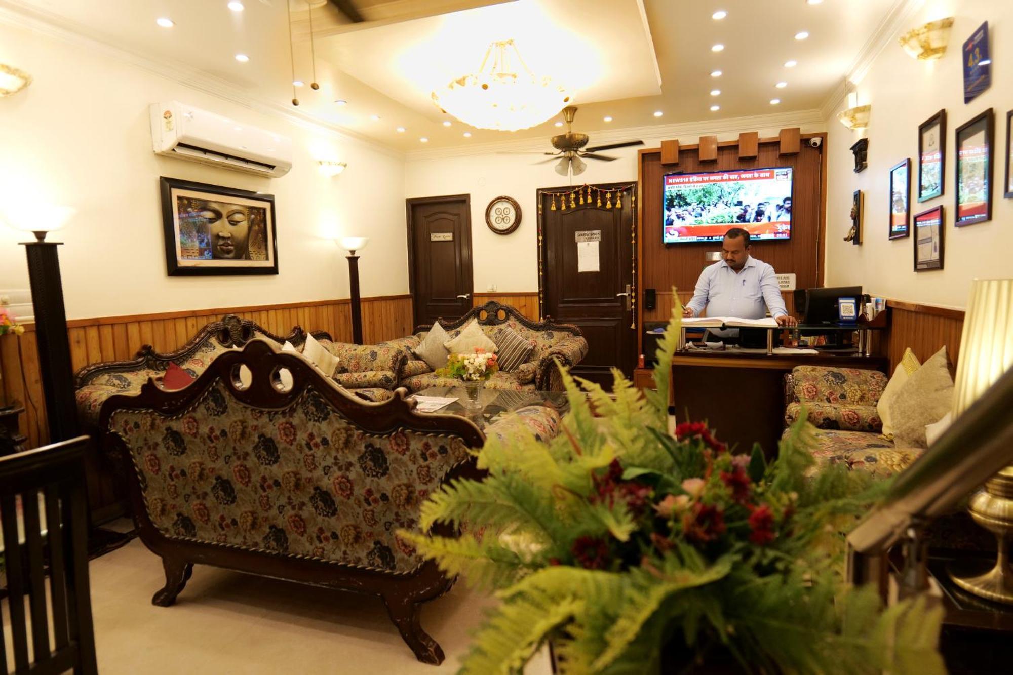 Wood Castle Hotel Delhi  Exterior photo