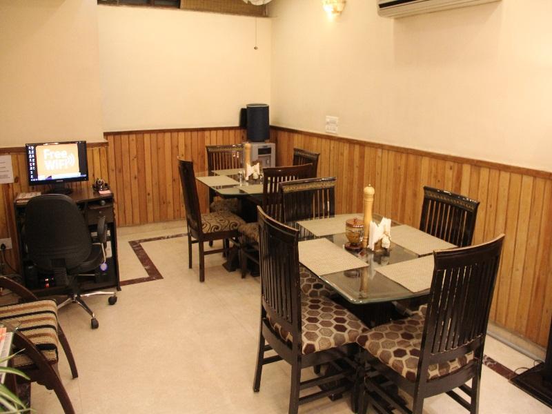 Wood Castle Hotel Delhi  Exterior photo